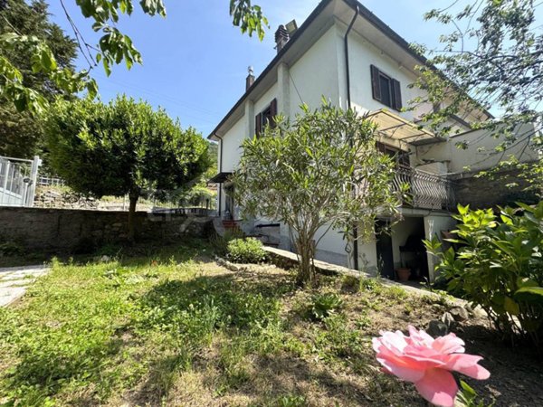 casale in vendita a Vaiano