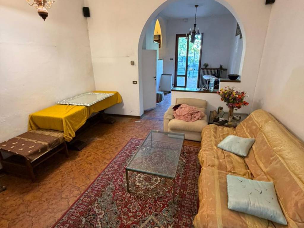 casa indipendente in vendita a Vaiano