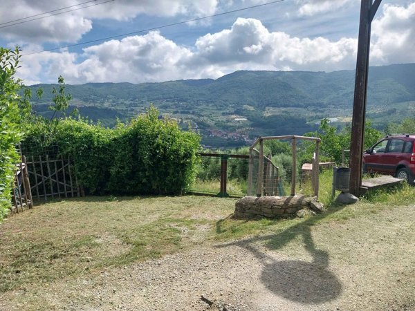 terreno agricolo in vendita a Vaiano in zona Sofignano
