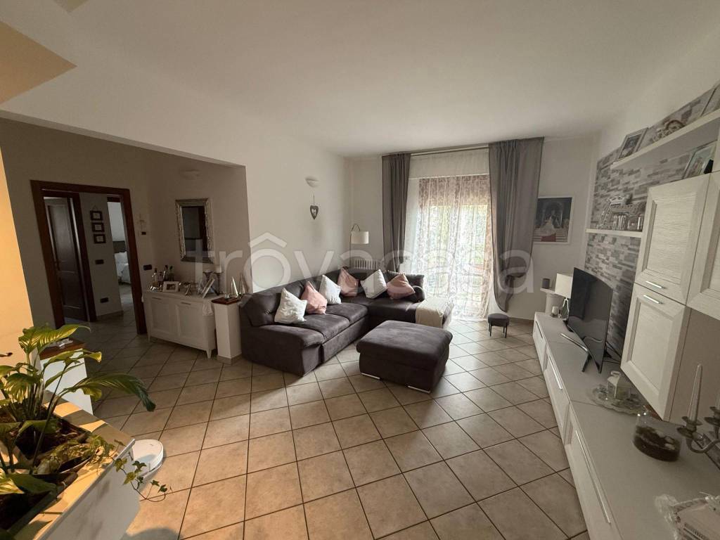 appartamento in vendita a Vaiano in zona Sofignano