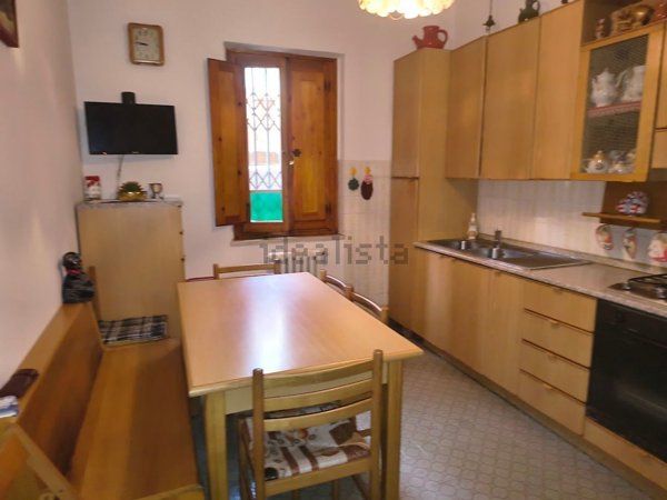 appartamento in vendita a Vaiano in zona Schignano