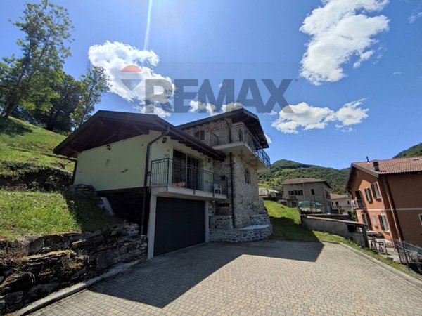 casa indipendente in vendita a Vaiano