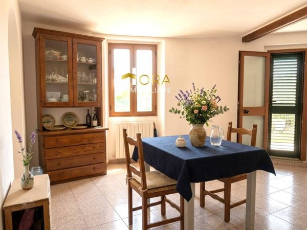 casa indipendente in vendita a Vaiano