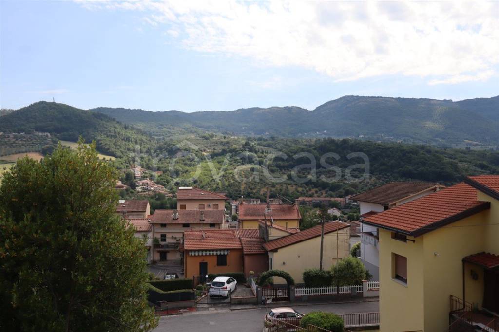 appartamento in vendita a Vaiano in zona Tignamica
