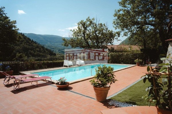 casa indipendente in vendita a Vaiano in zona Tignamica