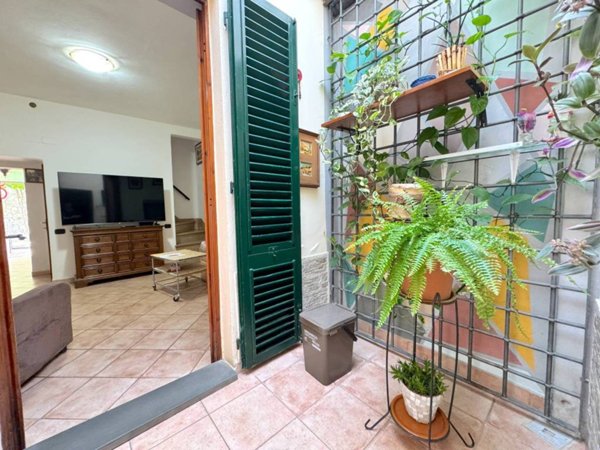 casa indipendente in vendita a Vaiano in zona La Cartaia