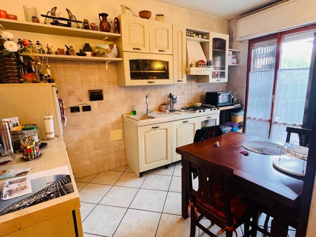 appartamento in vendita a Vaiano in zona Sofignano