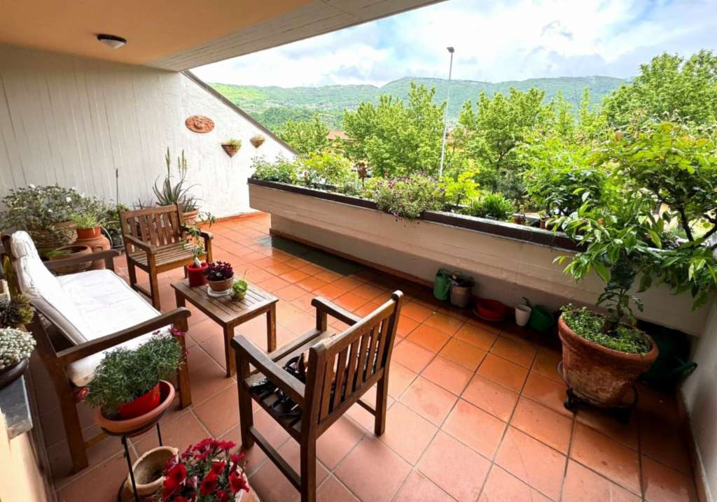 casa indipendente in vendita a Vaiano