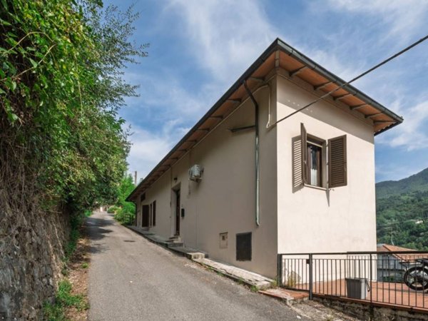 appartamento in vendita a Vaiano in zona La Briglia