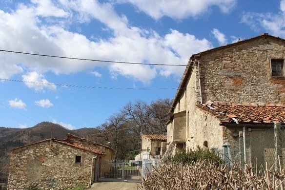 casa indipendente in vendita a Vaiano in zona Faltugnano