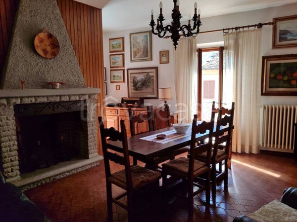 appartamento in vendita a Vernio in zona San Quirico