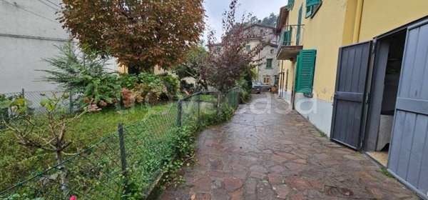 casa indipendente in vendita a Vernio in zona Montepiano