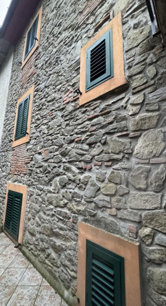 appartamento in vendita a Vernio in zona San Quirico