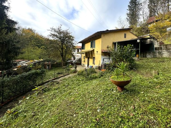 casa indipendente in vendita a Vernio in zona San Quirico
