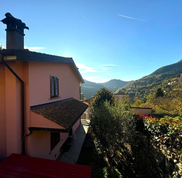 casa indipendente in vendita a Vernio