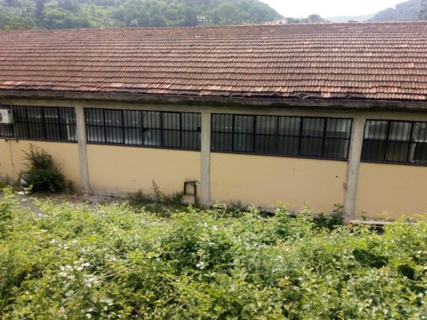 appartamento in vendita a Vernio in zona Sant'Ippolito