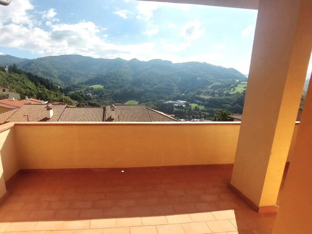 appartamento in vendita a Vernio in zona San Quirico