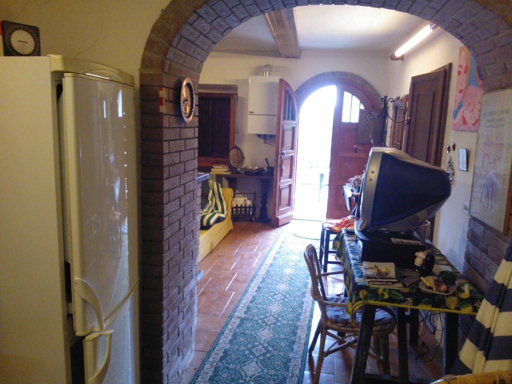 appartamento in vendita a Vernio in zona Montepiano