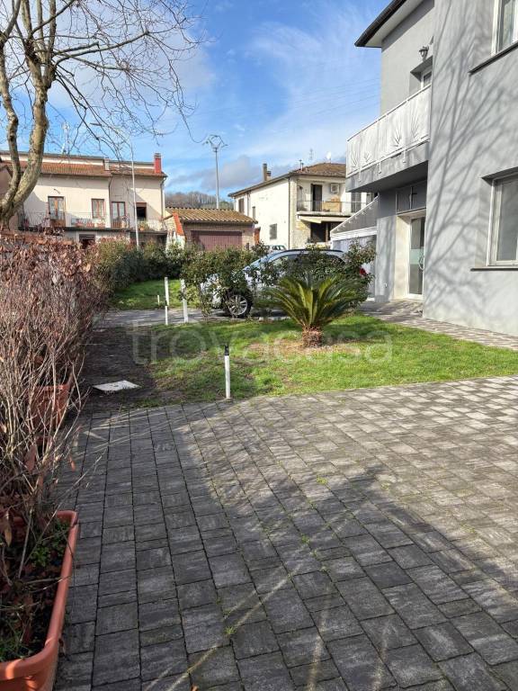 appartamento in vendita a Vernio in zona Sant'Ippolito