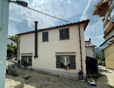 casa indipendente in vendita a Vernio