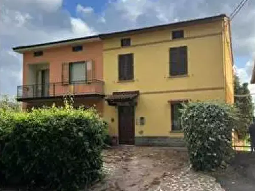 casa indipendente in vendita a Vernio in zona Sasseta