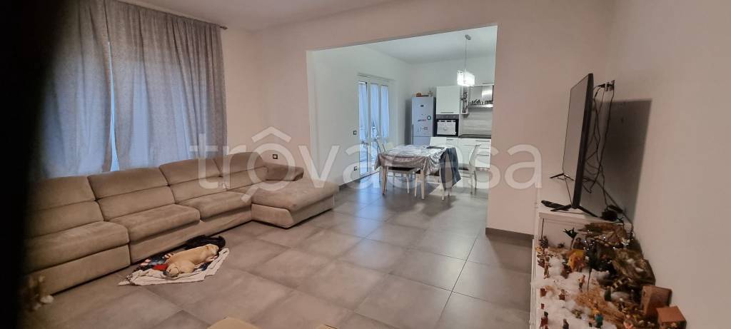 casa indipendente in vendita a Vernio