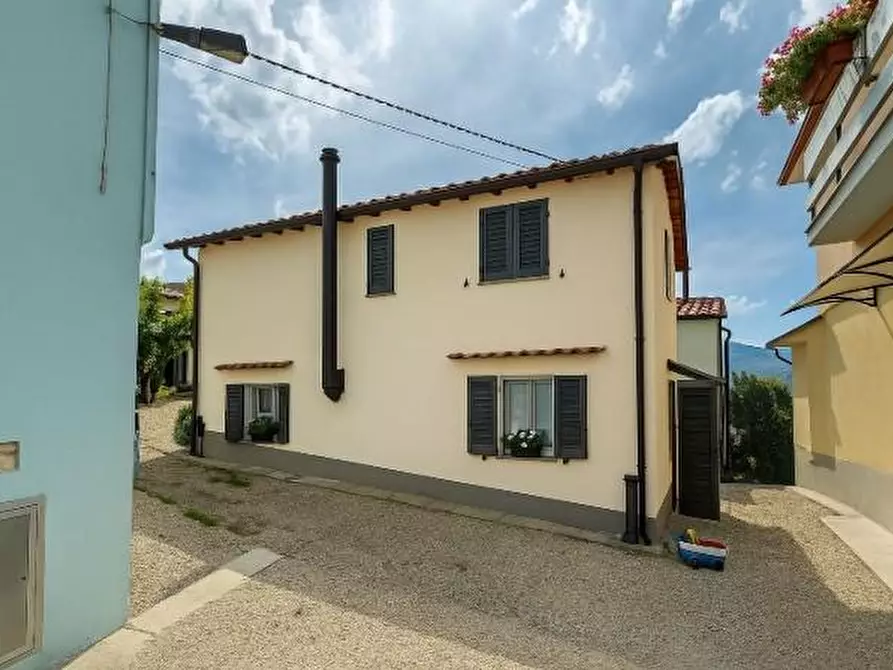 casa indipendente in vendita a Vernio