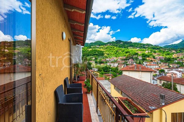 appartamento in vendita a Vernio in zona Mercatale Vernio