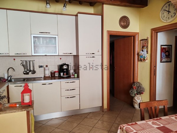 casa indipendente in vendita a Vernio in zona Montepiano