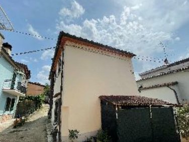 casa indipendente in vendita a Vernio