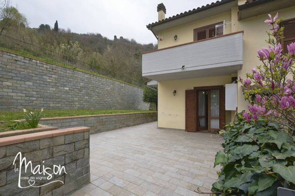 casa indipendente in vendita a Vernio in zona Terrigoli