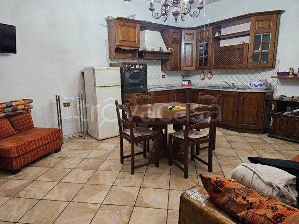 casa indipendente in vendita a Vernio