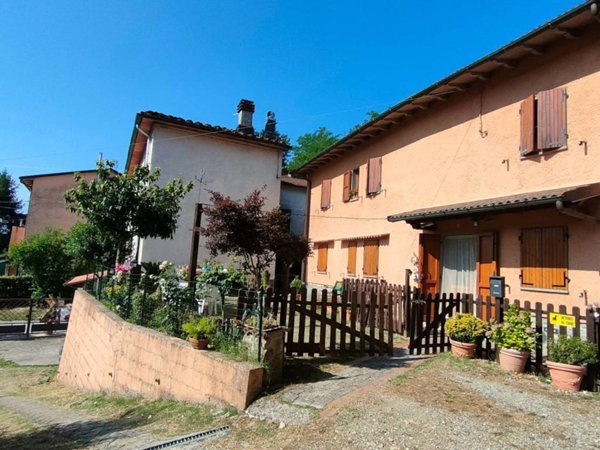 appartamento in vendita a Vernio in zona San Quirico