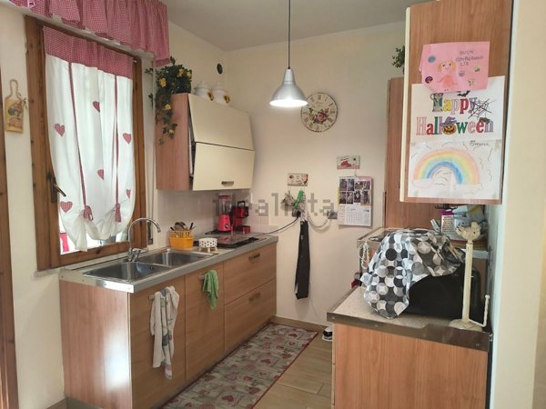 appartamento in vendita a Vernio in zona San Quirico