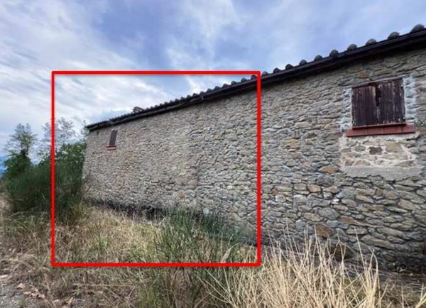 casa indipendente in vendita a Vernio