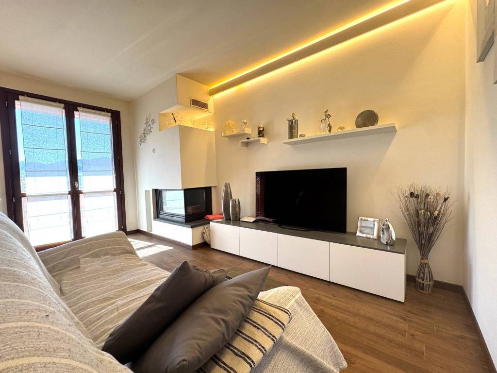 appartamento in vendita a Vernio in zona San Quirico