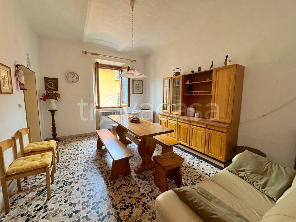 appartamento in vendita a Vernio in zona San Quirico