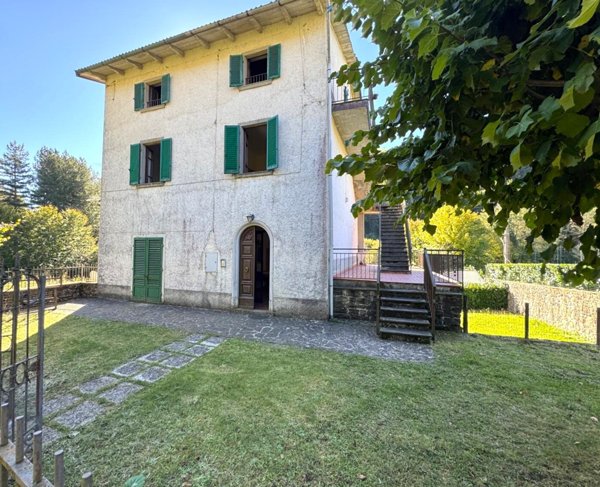 casa indipendente in vendita a Vernio in zona Montepiano