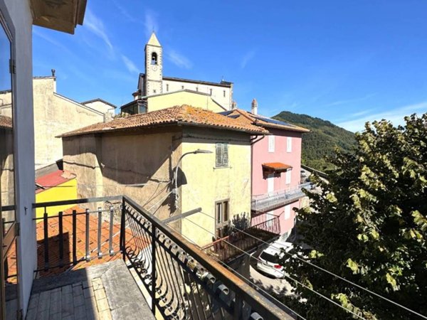 appartamento in vendita a Vernio in zona San Quirico