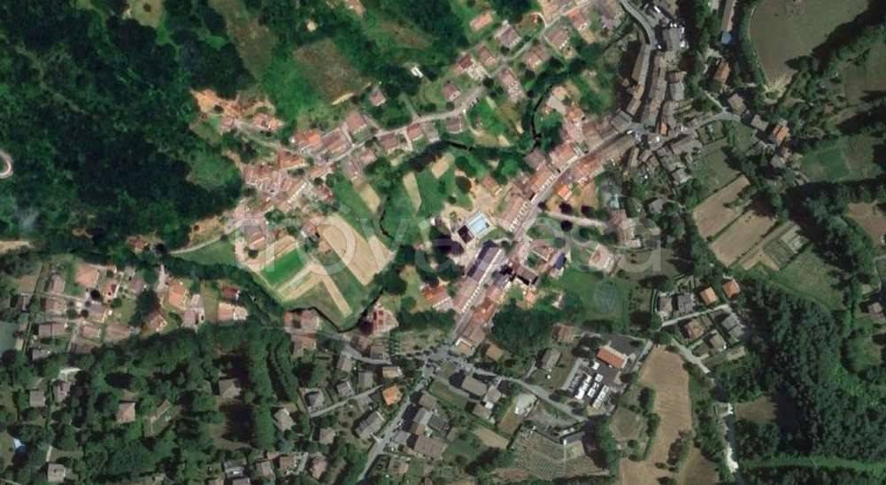 negozio in vendita a Vernio in zona Montepiano