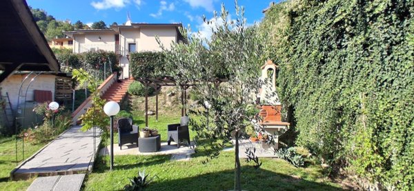 casa indipendente in vendita a Vernio