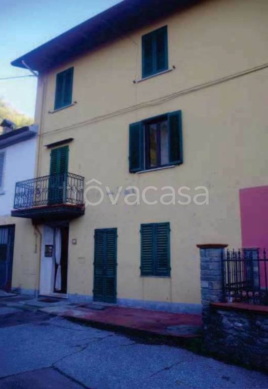 appartamento in vendita a Vernio in zona San Quirico