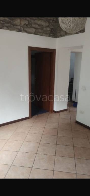 appartamento in vendita a Vernio in zona Montepiano