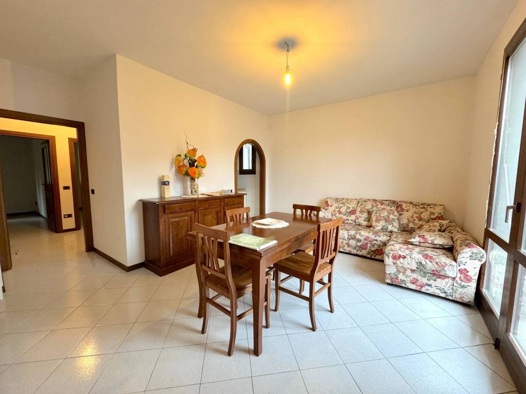 appartamento in vendita a Vernio in zona San Quirico