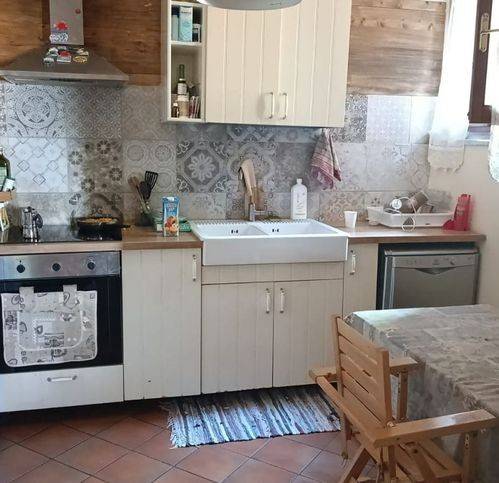 casa indipendente in vendita a Vernio