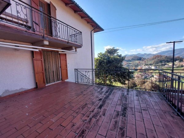 appartamento in vendita a Vernio in zona San Quirico