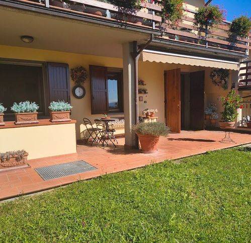 appartamento in vendita a Vernio in zona Cavarzano