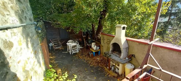 casa indipendente in vendita a Vernio