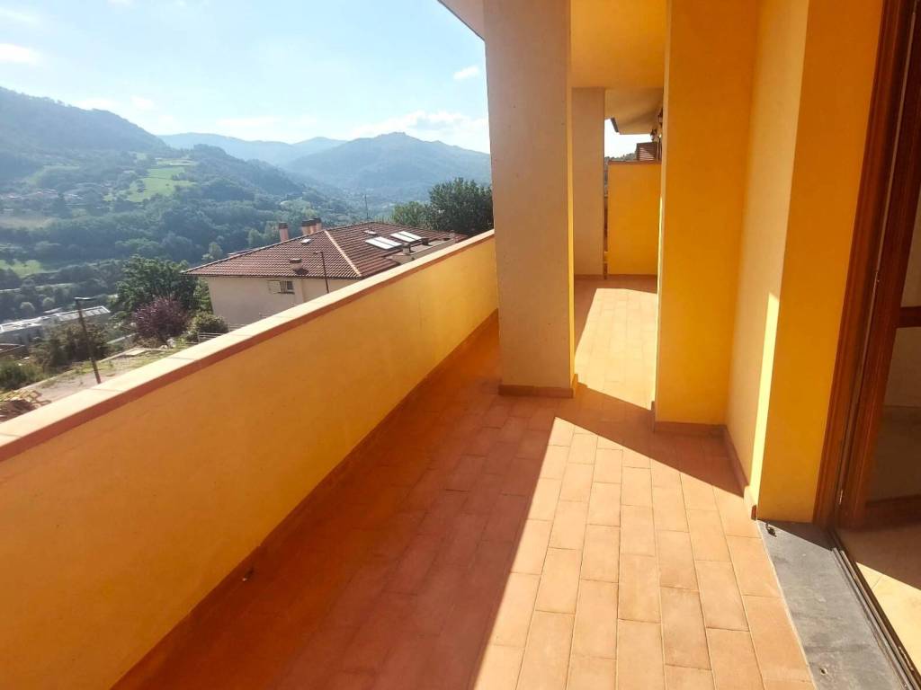 appartamento in vendita a Vernio in zona San Quirico