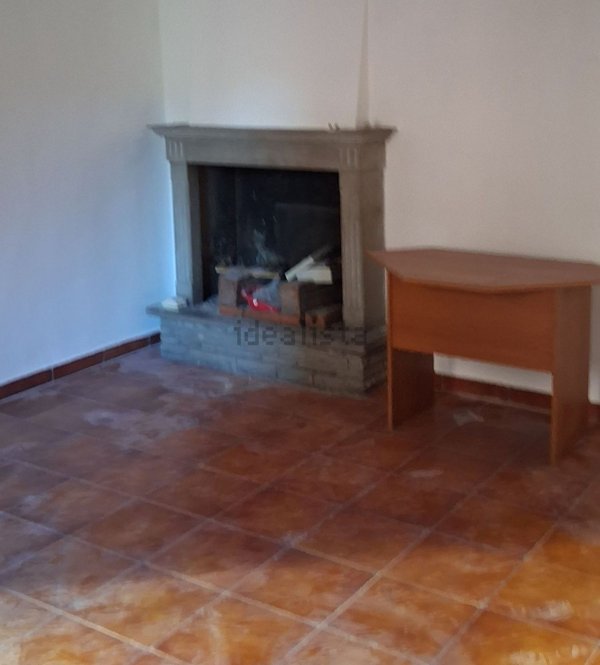 casa indipendente in vendita a Vernio